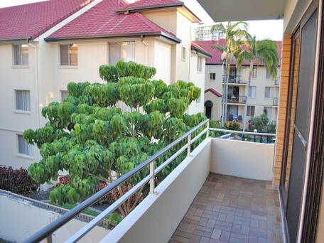 57 PENINSULAR DRIVE, Surfers Paradise, Qld 4217